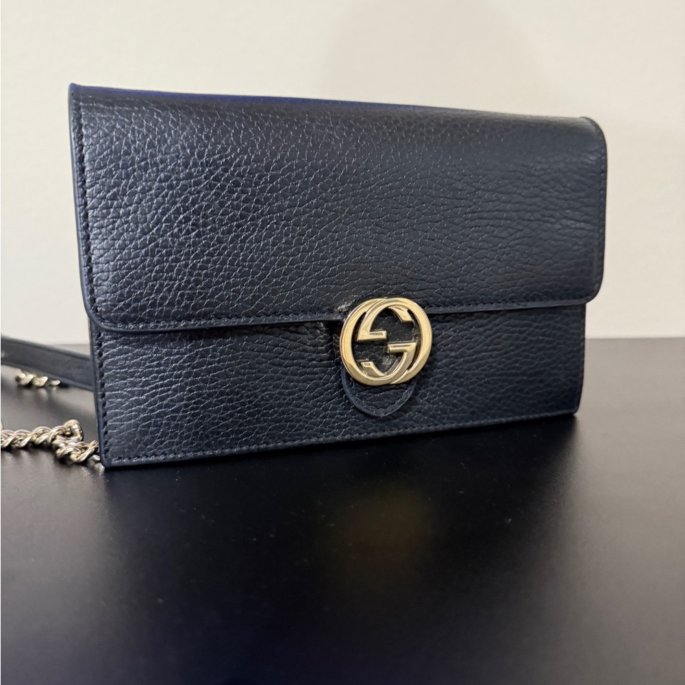 Gucci Black Leather Wallet Crossbody - Excellent condition!